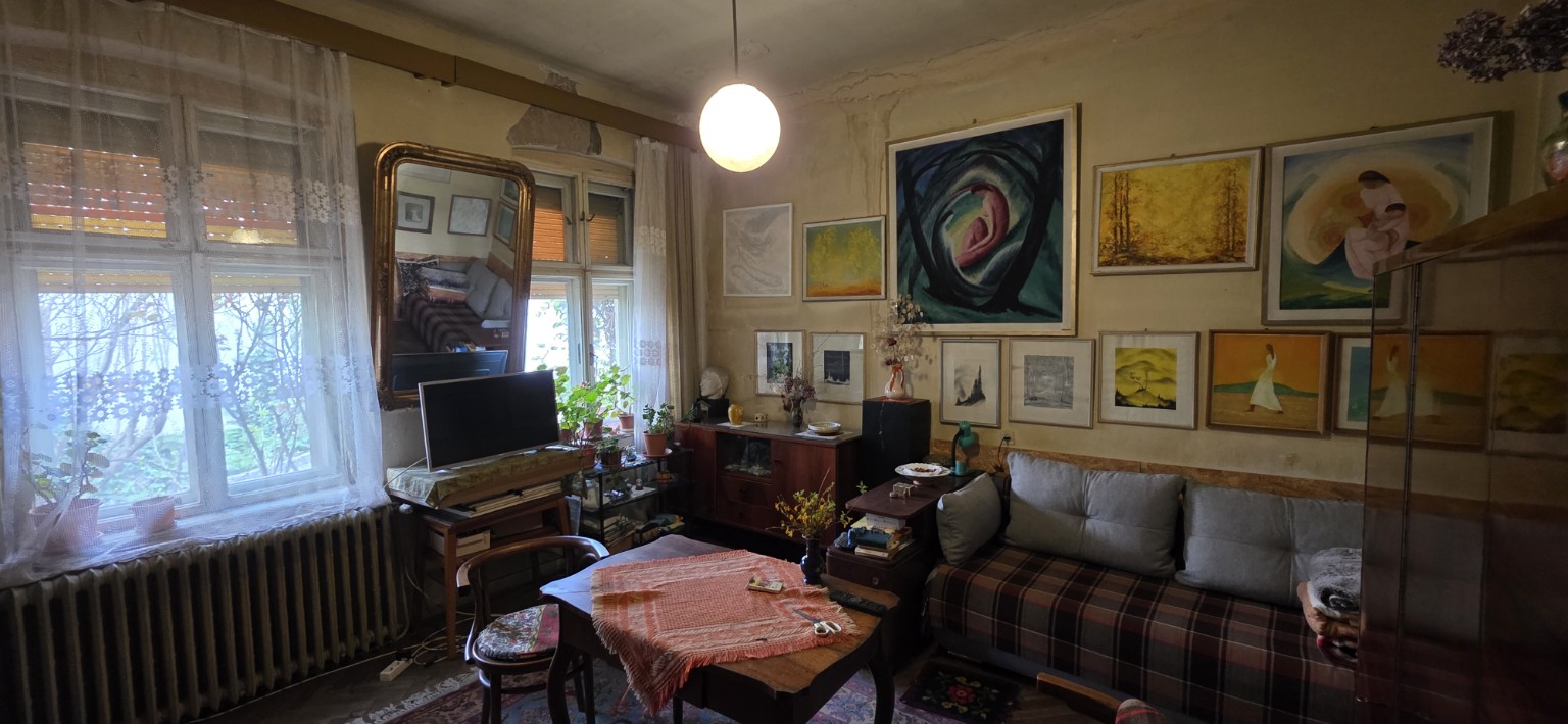 Spațiu interior cu lucrări